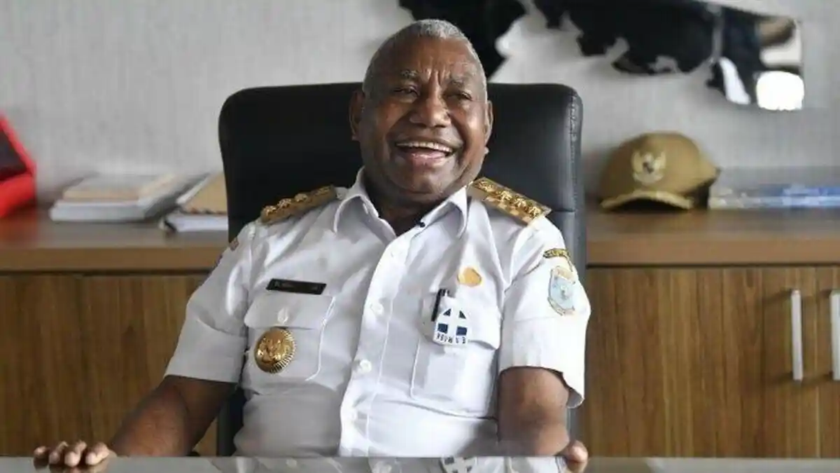Sosok Dominggus Mandacan, Gubernur Papua Barat Periode 2025-2030