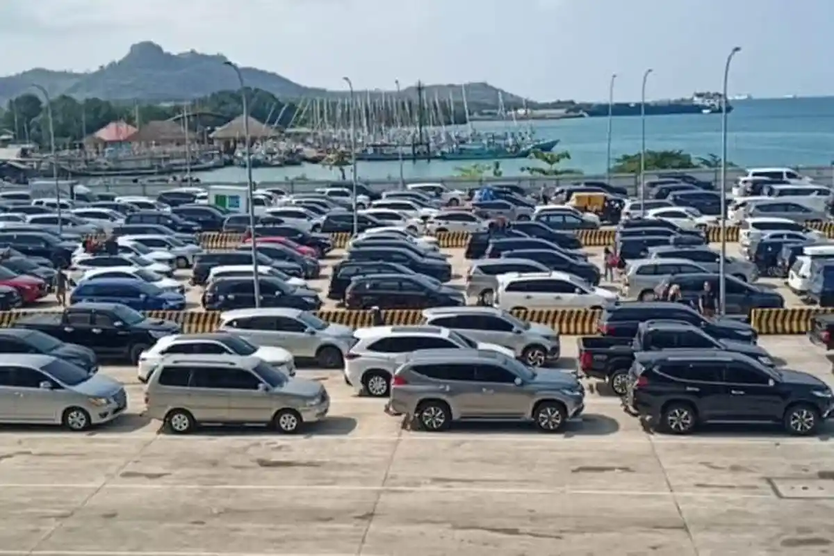 Sehari Jelang Imlek, 21.958 Orang Menyeberang ke Jawa Via Bakauheni Lampung