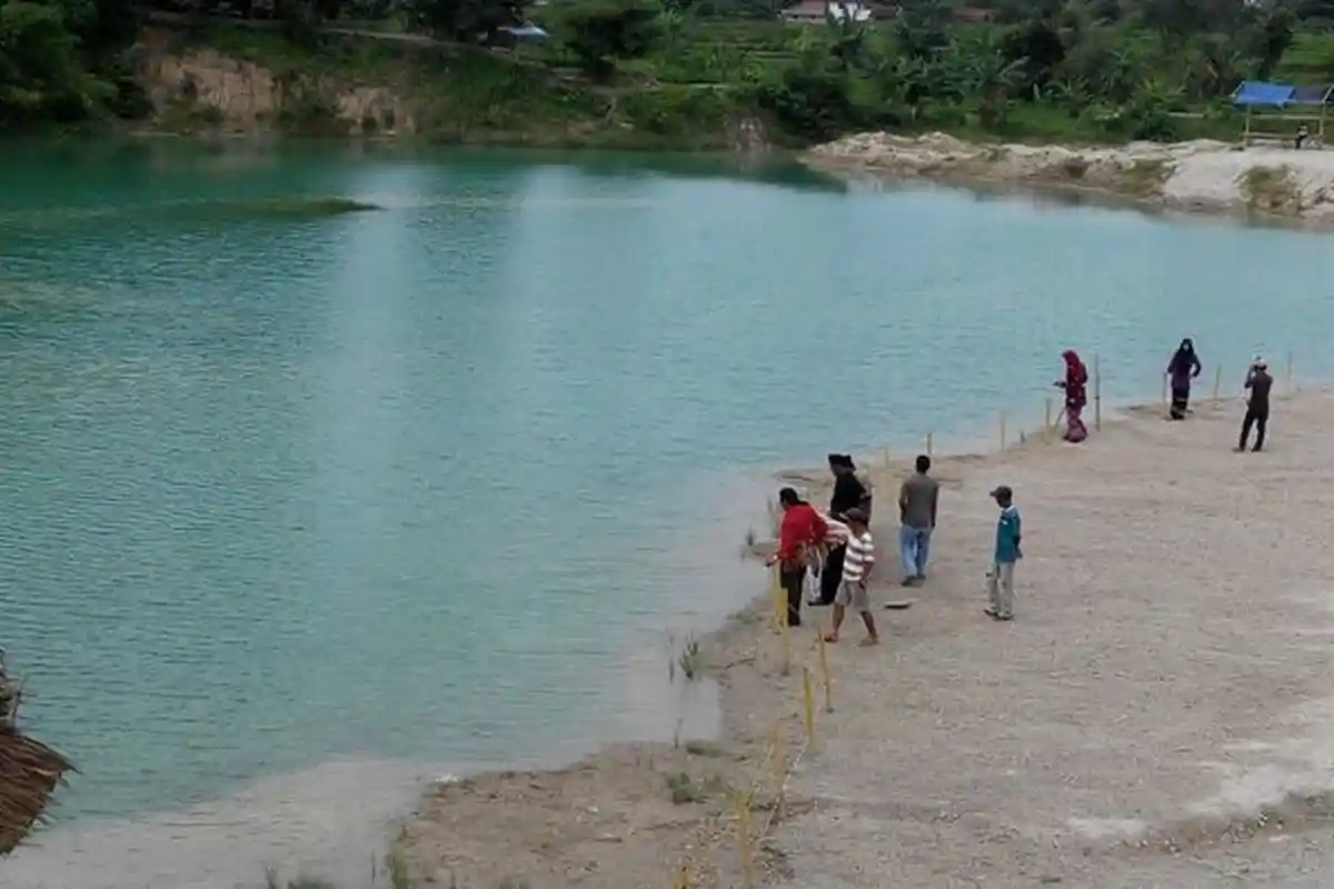 Mitos Bidadari di Telaga Biru Cigaru Bikin Takjub Wisatawan