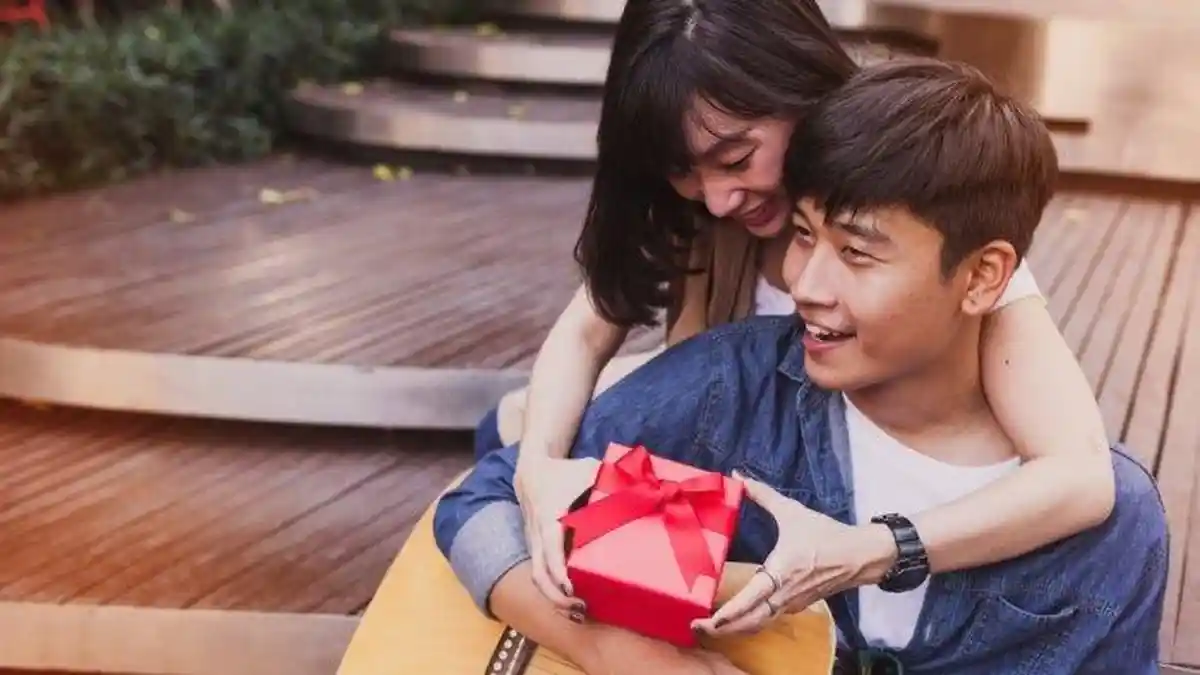 5 Lagu Romantis Rayakan Hari Valentine Bersama Pasangan