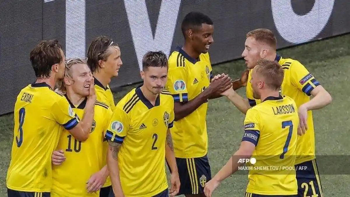 Mesmerizing Sweden Vs Poland: Uefa Nations League Stats & Head-to-head Scene Art