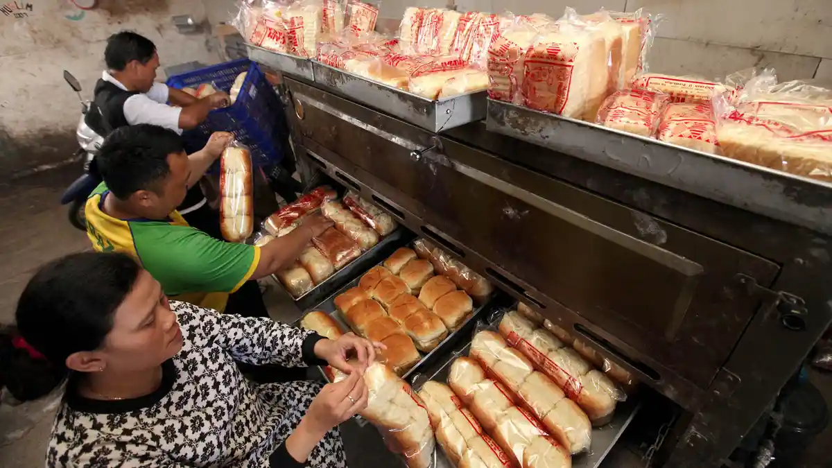 Ekonomi Redup, Bisnis Roti Malah Laris