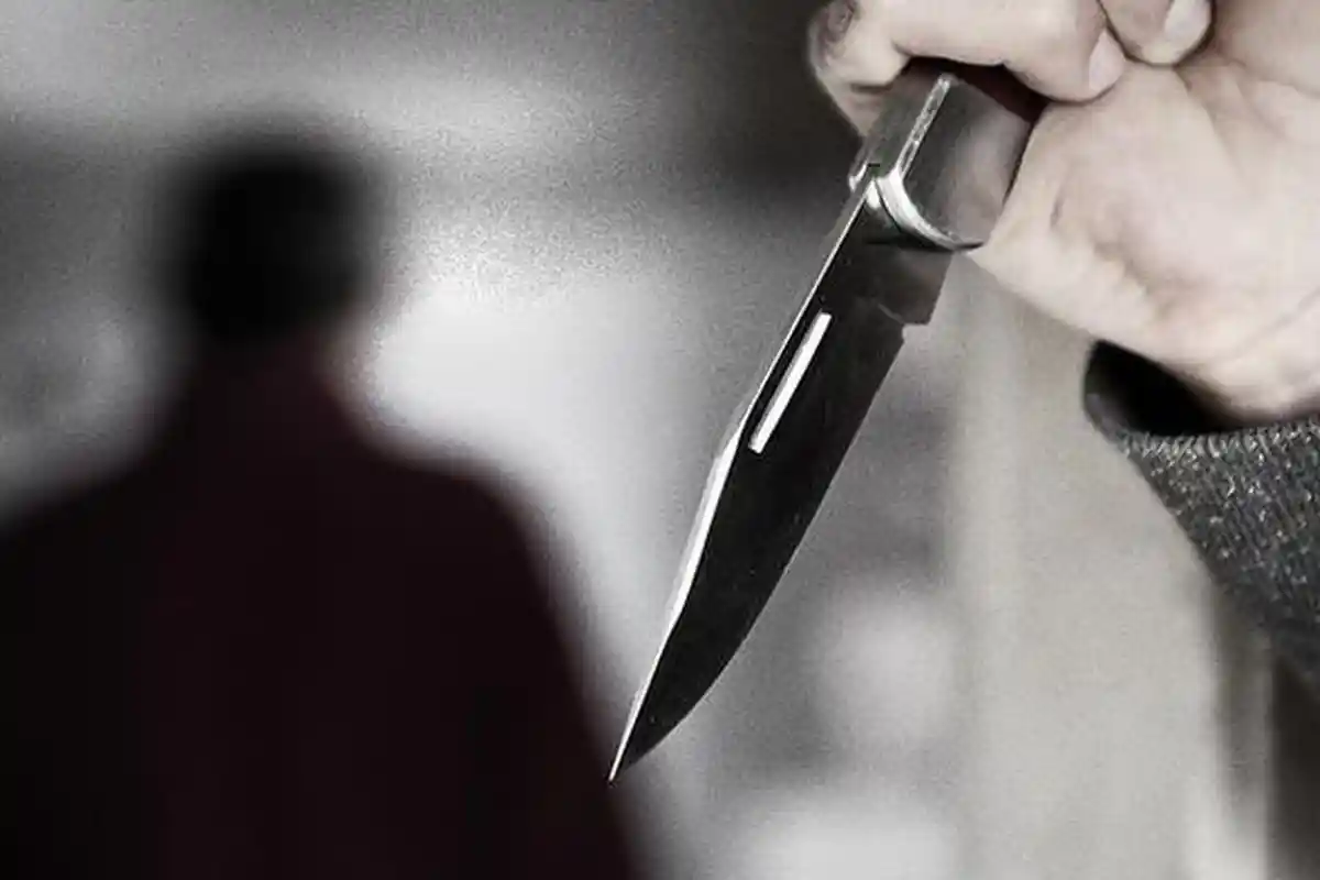 Pria di Manado Nekat Tikam Istri dan Siswa SMA yang Kepergok Cium Istrinya