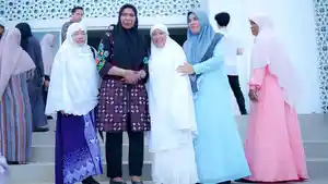 Pj-Bupati-Nagan-Raya-menyambut-kepulangan-jamaah-haji-di-Masjid-Giok-Kamis-sore.jpg