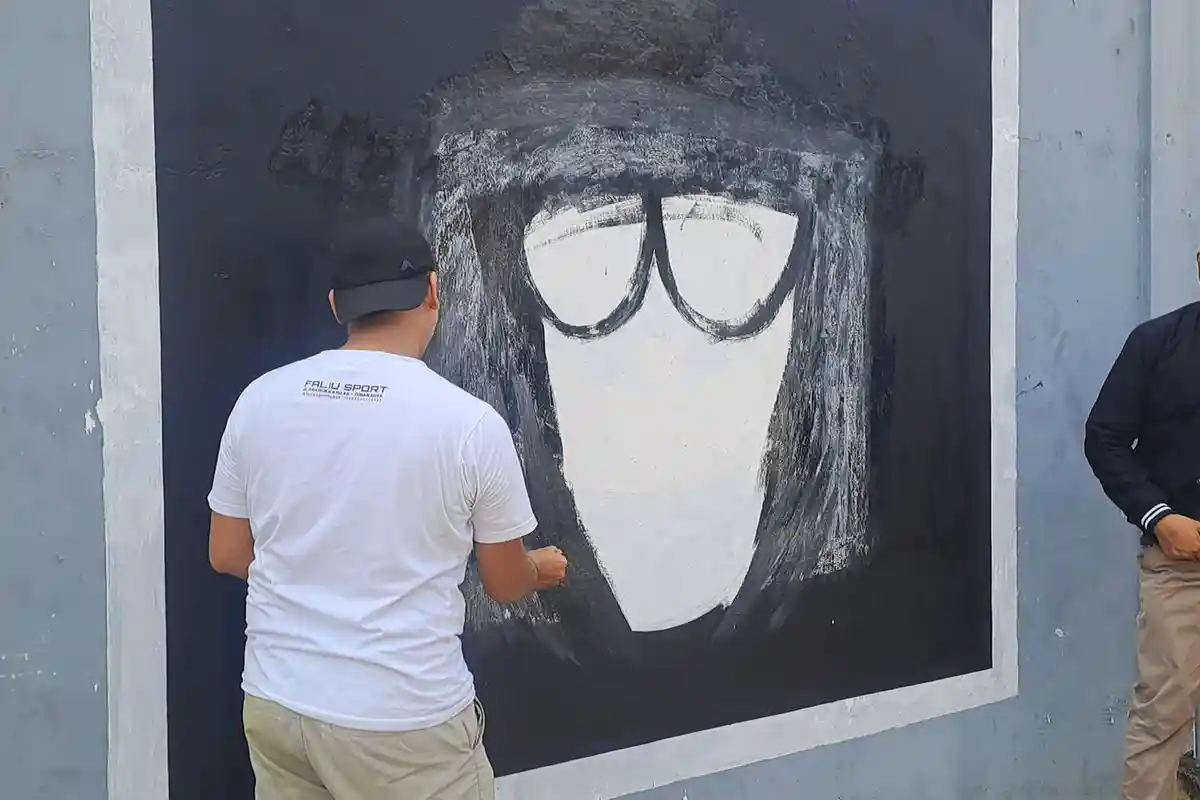 Setelah Sita Bendera, Kini Aparat di Tuban Soroti Mural Mirip Logo One Piece