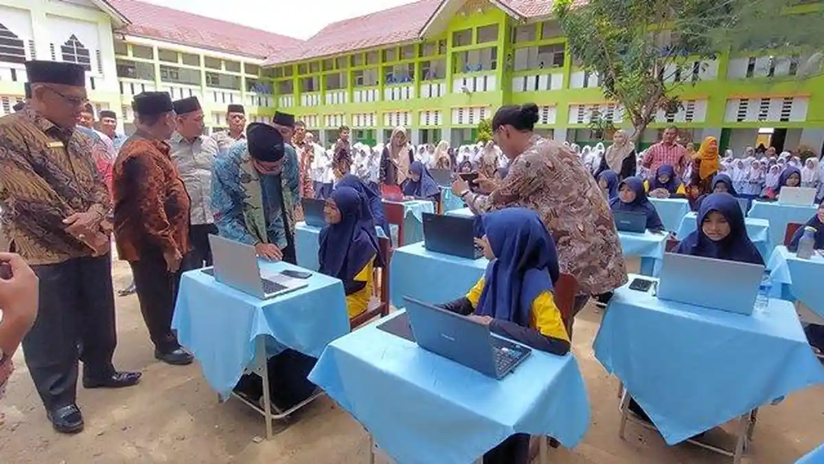 Luncurkan Madrasah Digital Kota Langsa, Ini Pesan Kakanwil Kemenag Aceh