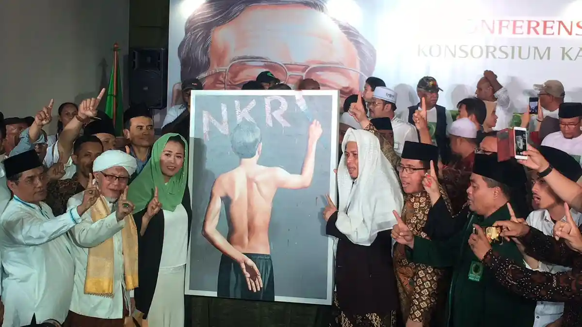 Cuitannya Soal Lukisan NKRI Ditanggapi Ferdinand Hutahaean, Yustinus Prastowo: Tak Usah Memprovokasi