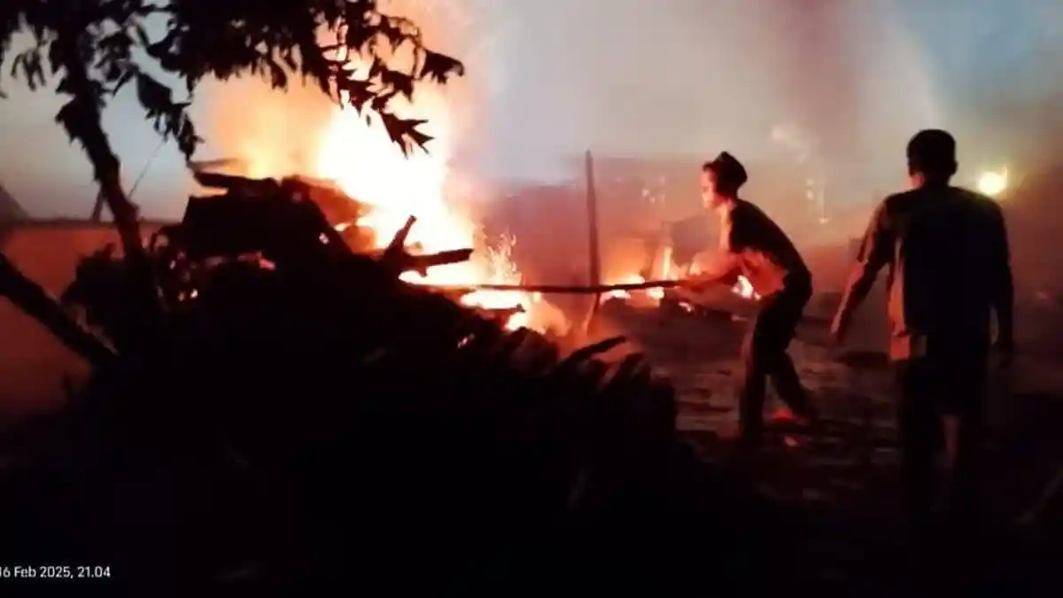 BREAKING NEWS: 4 Rumah Warga Terbakar di Desa Biakmuli Aceh Tenggara
