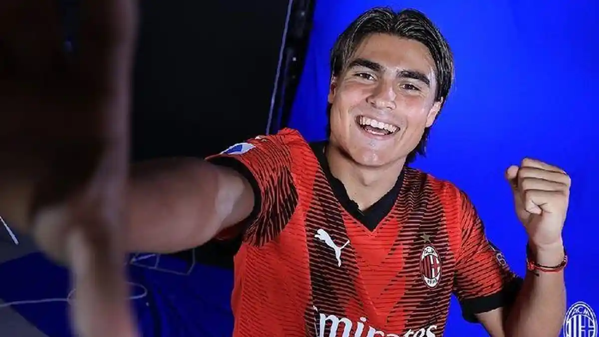 Bursa Transfer - Jarang Dipakai di AC Milan, Kompatriot Messi Diincar Klub Pemilik Orang Indonesia