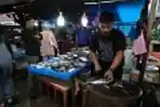 Sebelas Hari Pascagempa, Pasar Baru Mamuju Masih Sepi Pembeli