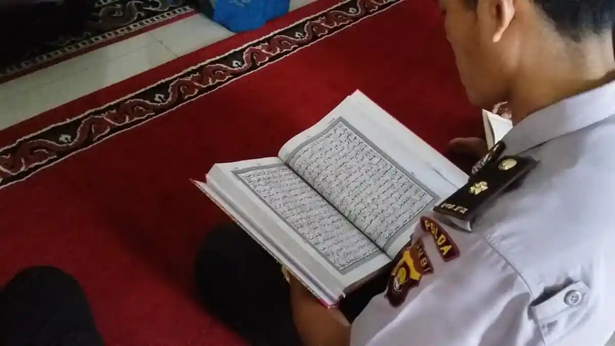 Bacaan Surat Al Kautsar Dalam Tulisan Arab dan Latin Lengkap Dengan Arti Serta Tafsirnya