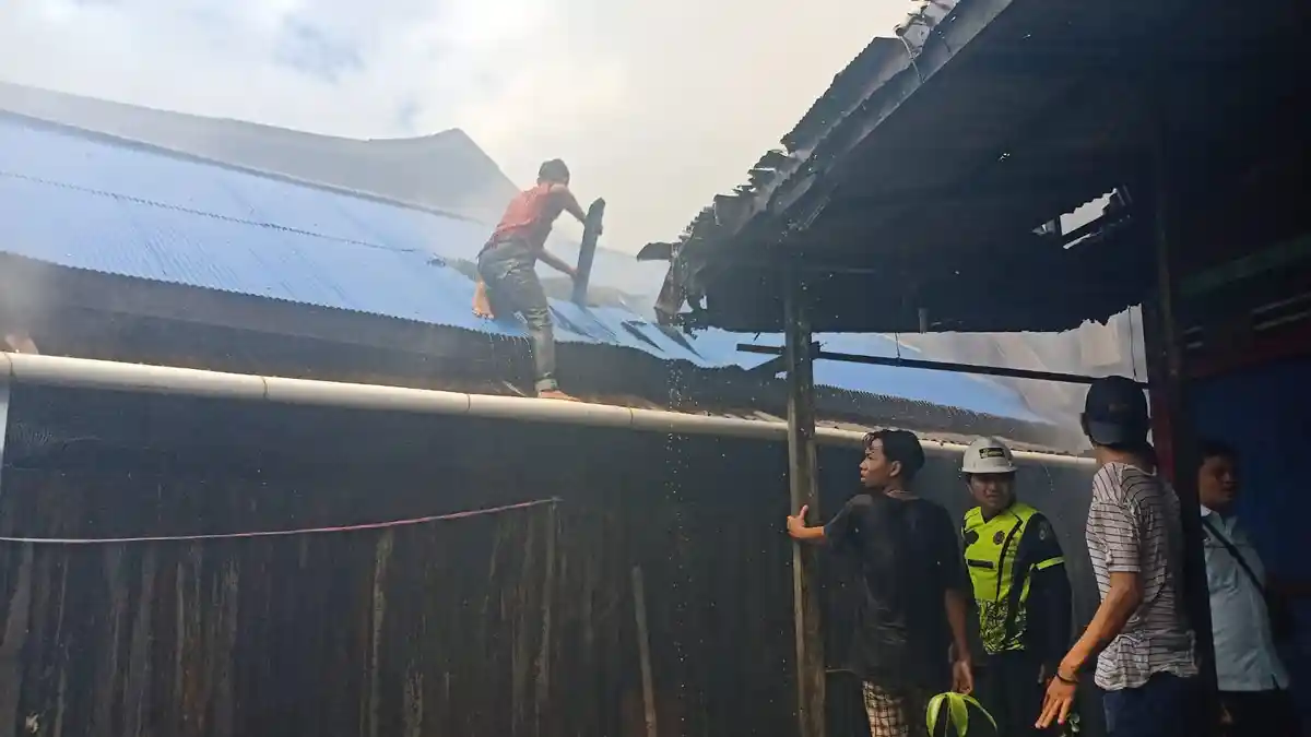 Kebakaran di Samarinda, Api Lalap Bangunan di Jalan Cendana