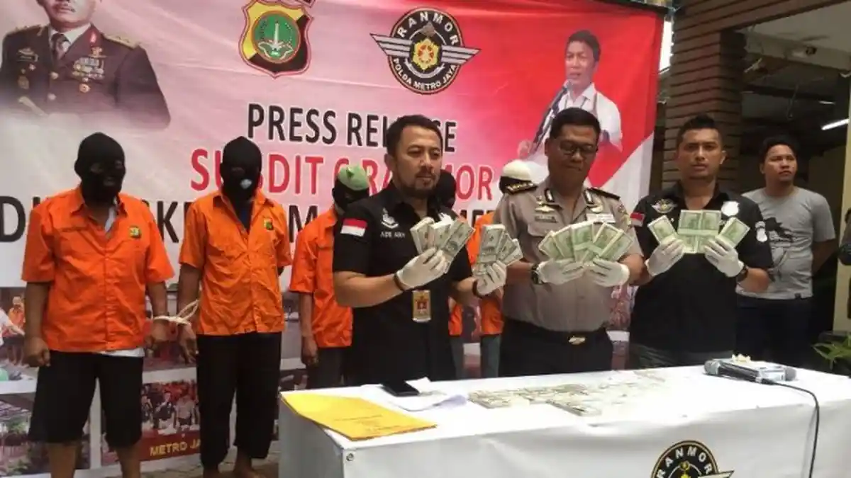 Polda Metro gagalkan Penyebaran Dolar Palsu: 100 Dolar Dijual Rp 4.000