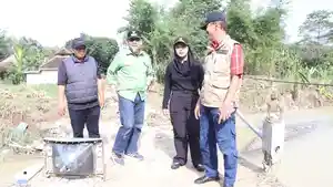 20260329_Bupati-Brebes-Paramitha-Widya-Kusuma-tinjau-banjir_1.jpg