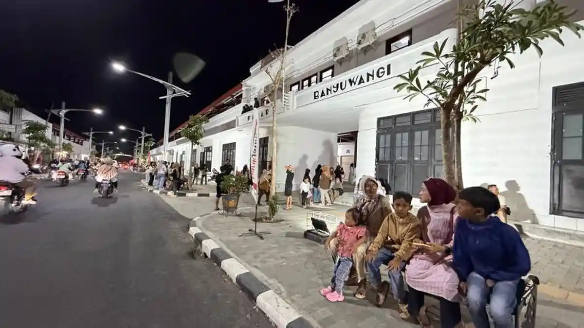 Sungguh Kalcer dengan Vibes Heritage, Pasar Banyuwangi Kini Jadi Destinasi Anak Muda saat Malam Hari