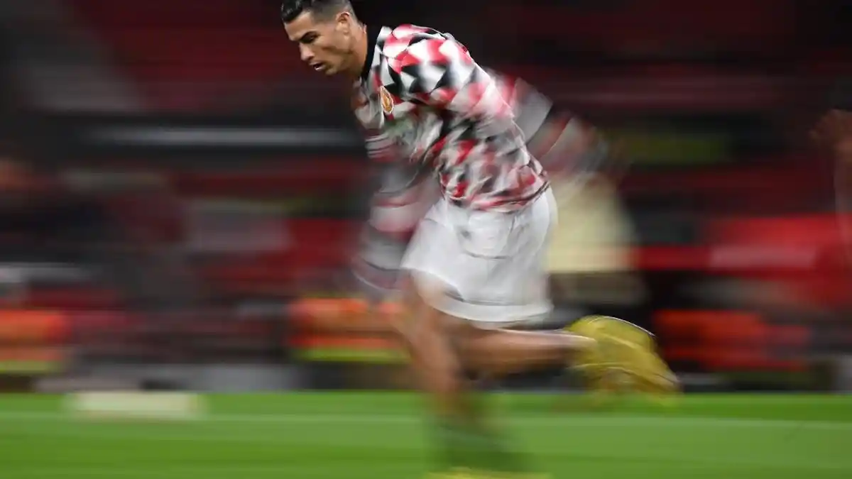 Man United Tumbang, Aston Villa Menang, Unai Emery Tebar Ancaman