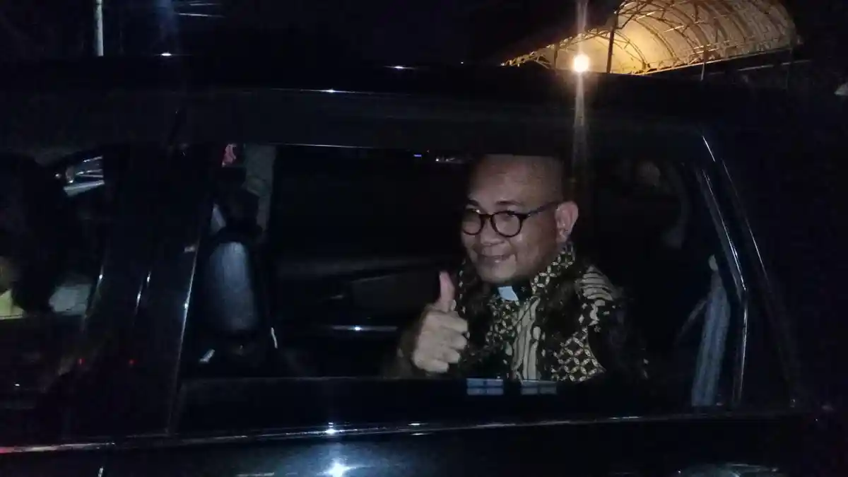 Romo Paschal Penuhi Panggilan Polisi, Diperiksa 10 Jam Oleh Penyidik Polda Kepri