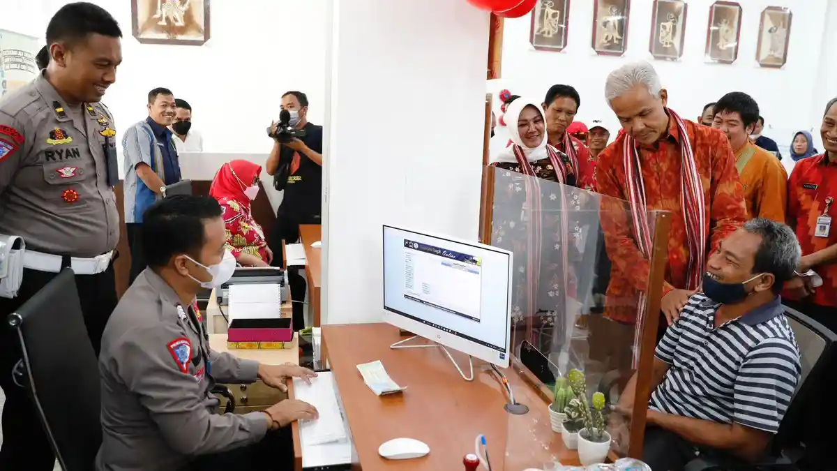 Bareng Sri Mulyani, Ganjar Resmikan Mal Pelayanan Publik Klaten