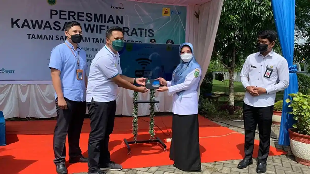 Dukung Program Pemkab Berau, PLN Resmikan Kawasan WiFi Gratis