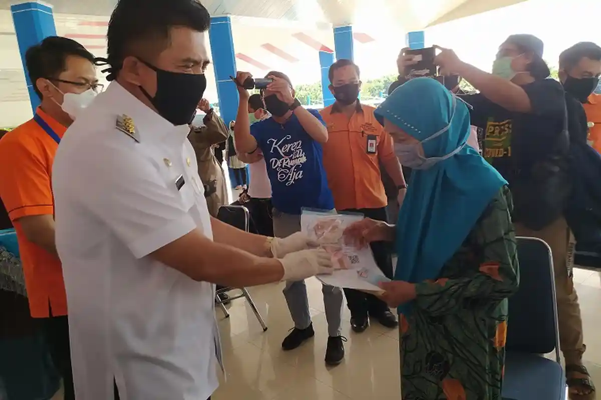 BST Mulai Dibagi ke 222 Warga Rentan Miskin di Pettuadae Maros