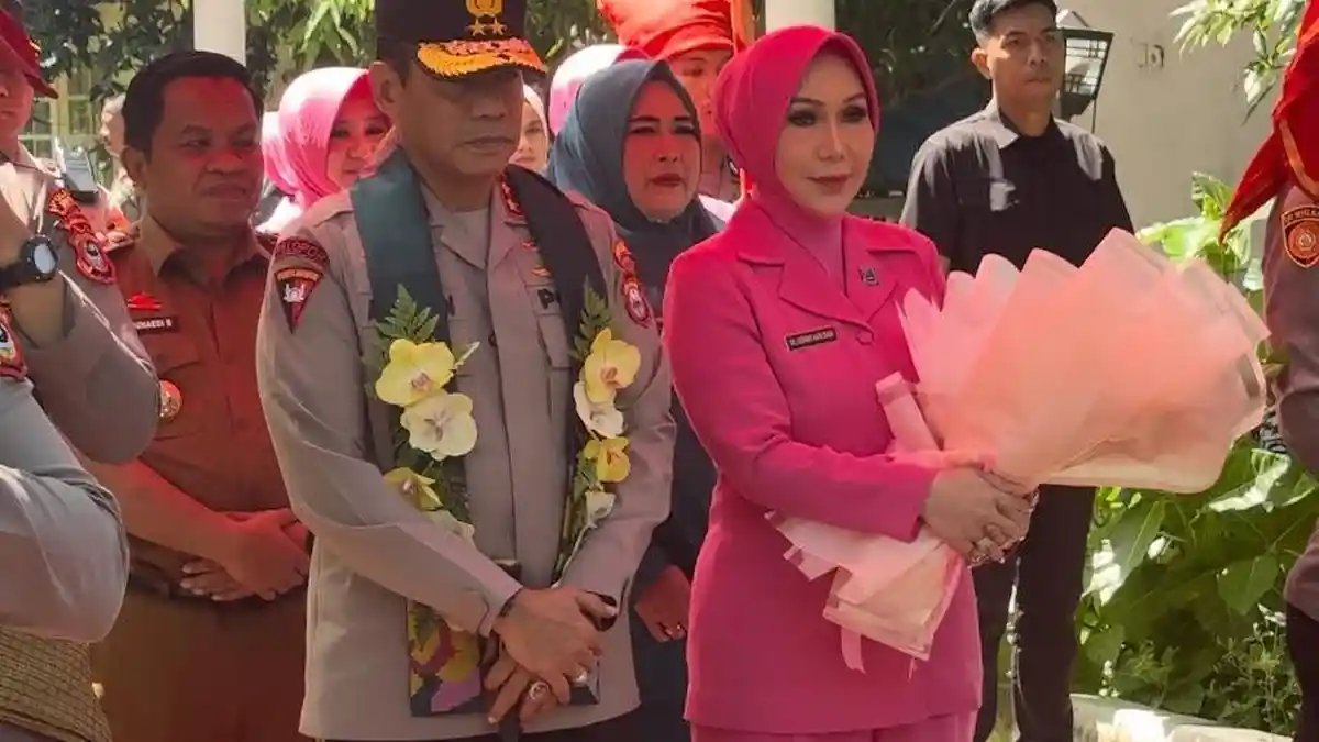 Ke Jeneponto, Kapolda Sulsel Irjen Andi Rian Djajadi Icip Menu Khas Gantala Jarang