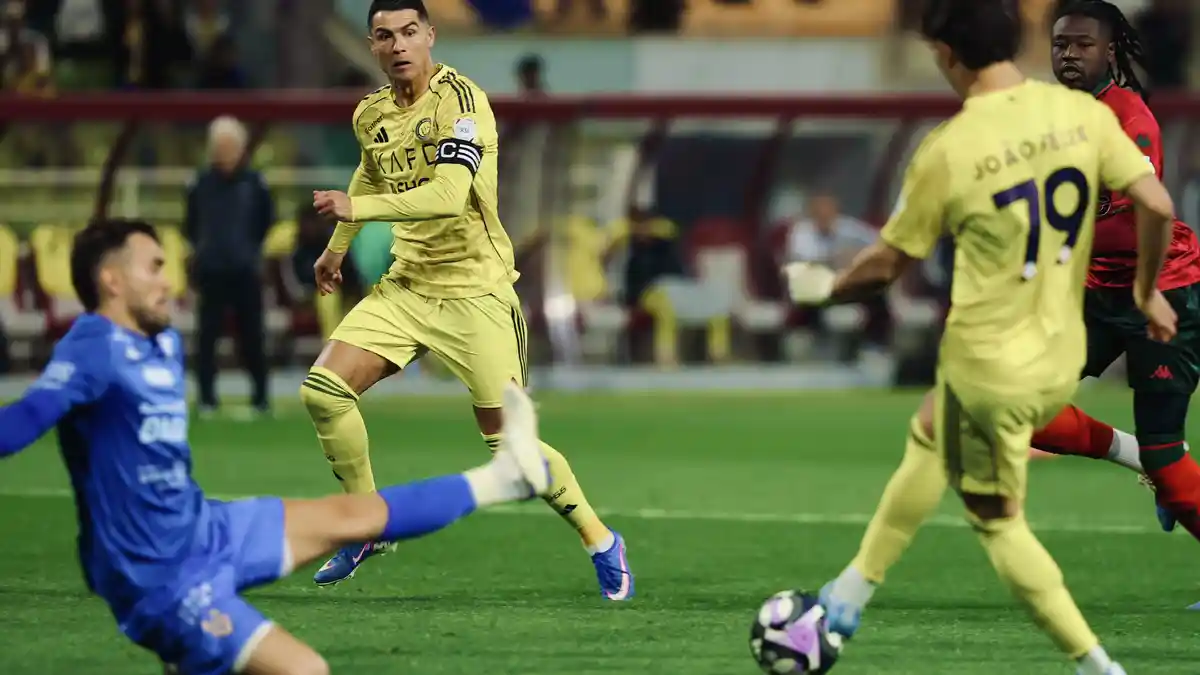 Cristiano Ronaldo Nyekor Lagi, Makin Dekat Rekor 1000 Gol Usai Bawa Al Nassr Menang
