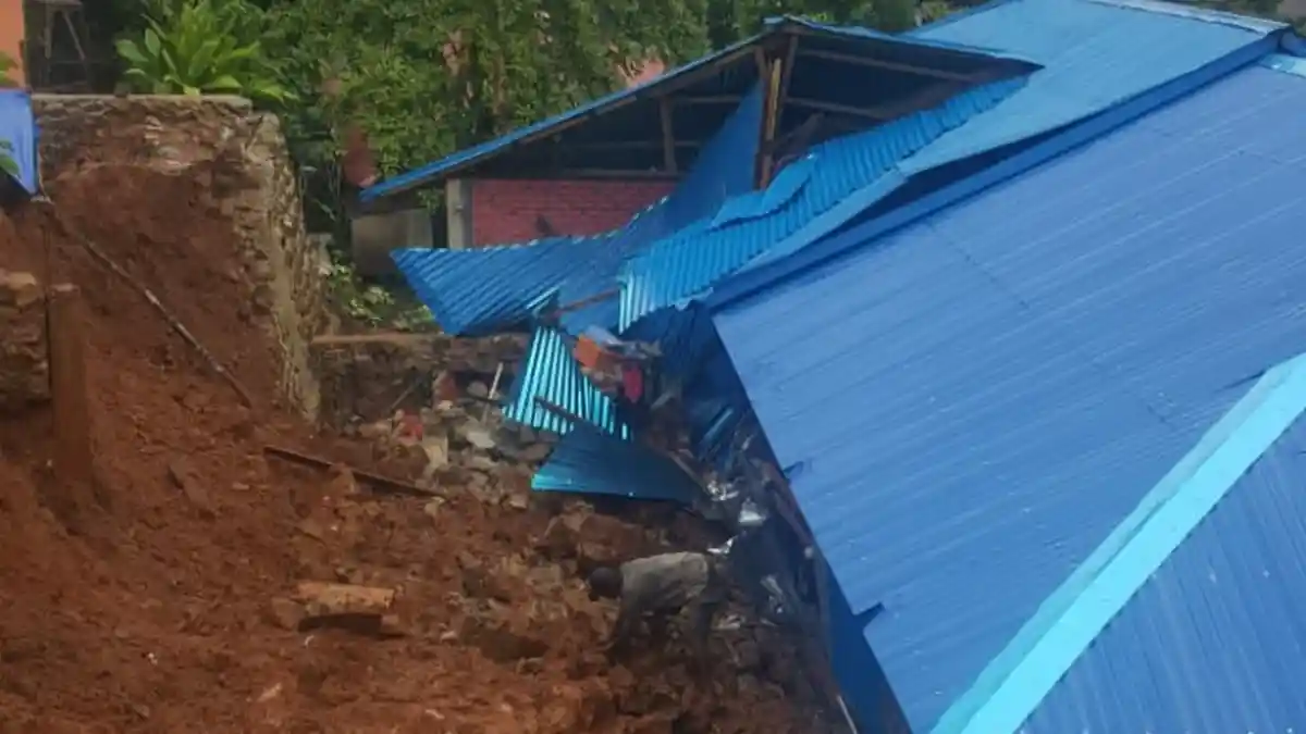 Hujan Deras Selama 2 Hari, 1 Rumah di Negeri Soya Tertimpa Longsor