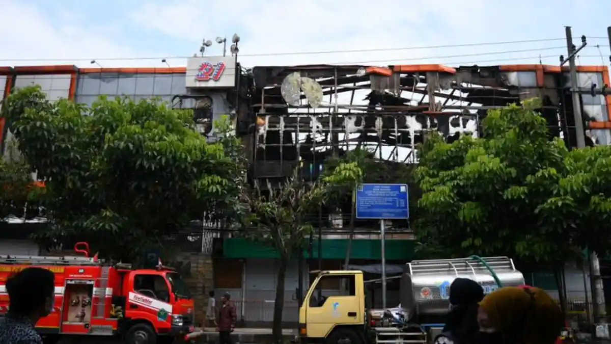 SEJARAH Malang Plaza, Mal Pertama di Kota Malang Dilengkapi Eskalator dan Arena Disko Sepatu Roda