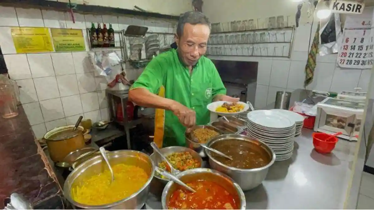 Sudah ada Sejak 1925, Warung Lama H Ridwan Tetap Jadi Favorit Saat  Berkuliner di Malang