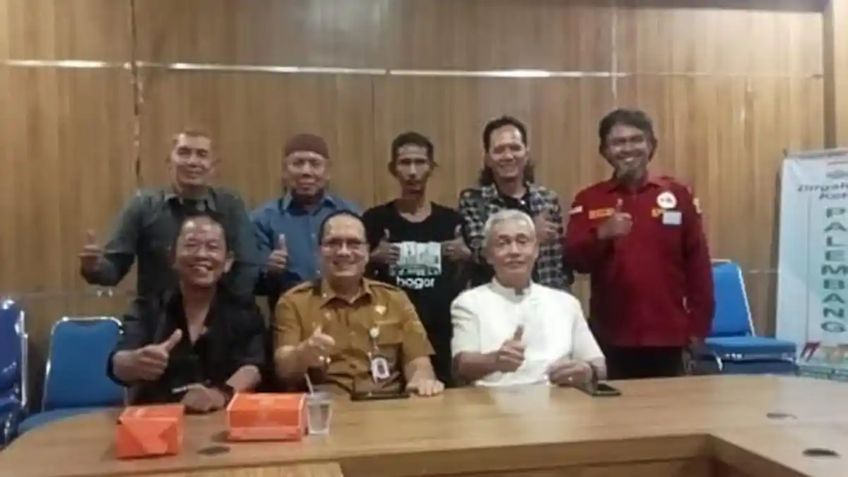 KELUARGA Pedangdut Datangi Kesbangpol Palembang, Riduan: Dangdut Bukan Hanya Hiburan