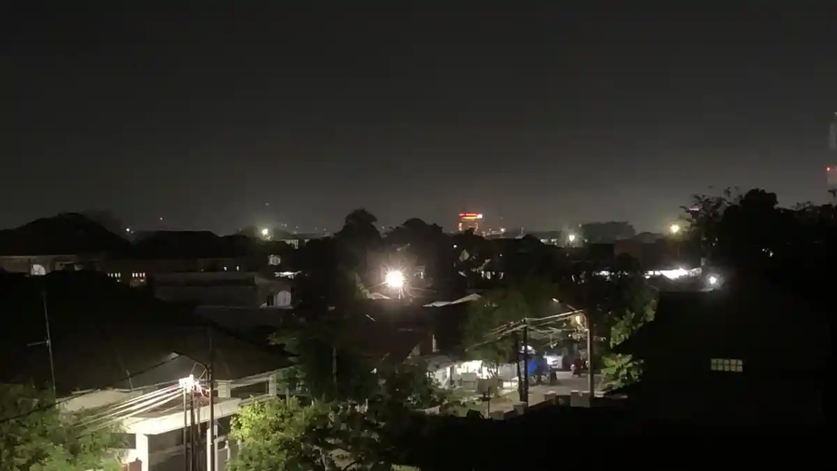 Peringatan Dini Cuaca Sumbar Malam Ini, Potensi Hujan Lebat di Tanah Datar dan Padang Pariaman