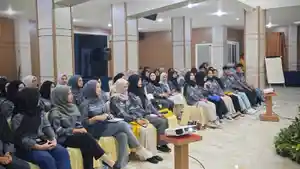 Fokus-dan-semangat-peserta-mengikuti-sesi-penyampaian-materi-Public-Speaking-1842026.jpg