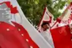 penjual-bendera-merah-putih-sambut-hut-ri-ke-75_20200803_204910.jpg