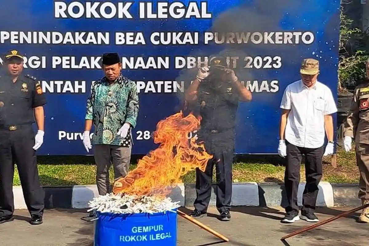 2 Jutaan Rokok Ilegal Hasil Razia di Banyumas Dimusnahkan, Berpotensi Rugikan Negara Rp1,7 Miliar
