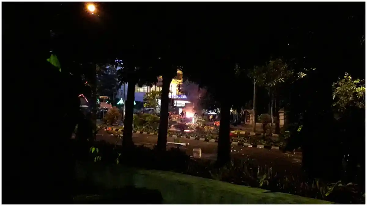 Kericuhan Aksi Demonstrasi di Bandung Melebar Hingga Jalan Surapati
