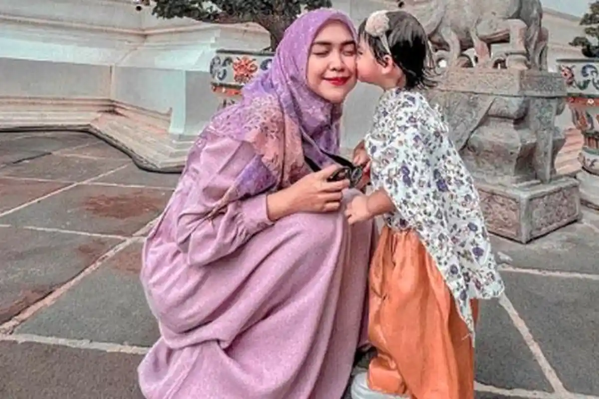 Pengakuan Ria Ricis Sudah Siap Jadi Bapak dan Teman Sejak Moana Baru Lahir: Harus Bahagia Dulu