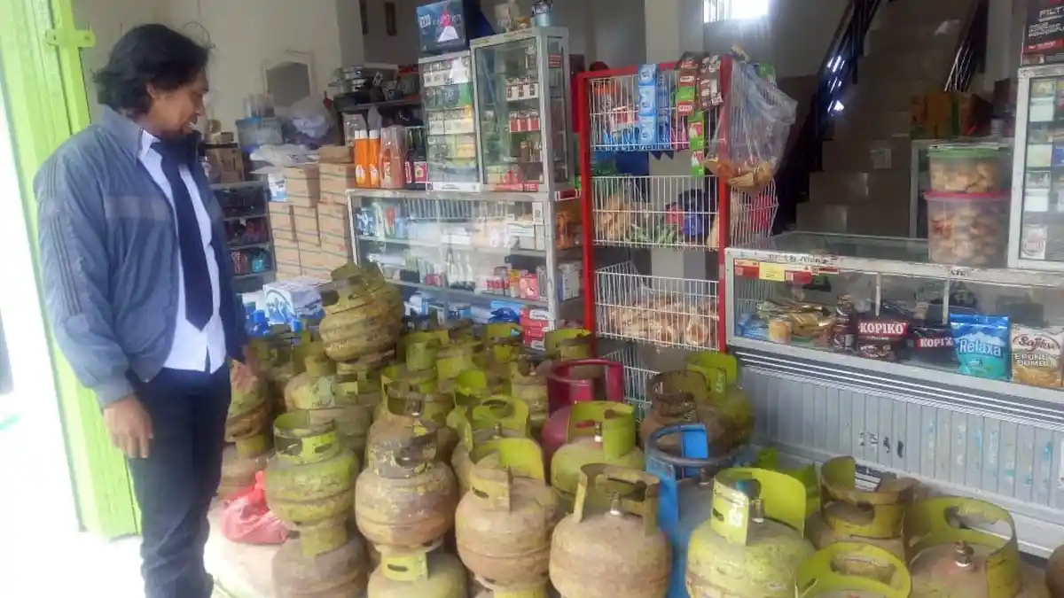 Sudah Dua Pekan Tabung Gas Elpiji 3 Kg Langka di Enrekang