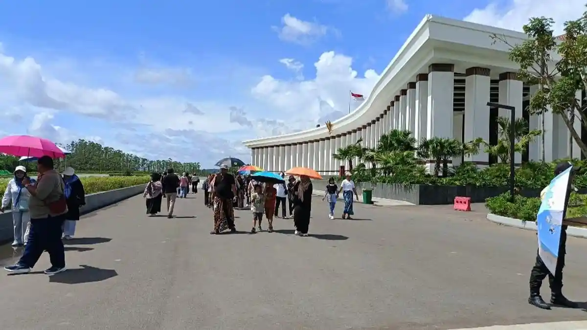 Suasana IKN Ramai di Hari Kedua Kunjungan Wapres Gibran, Akses KIPP Diperketat