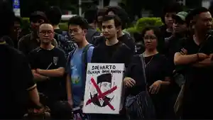 20251108-Aksi-Soeharto-bukan-Pahlawan.jpg