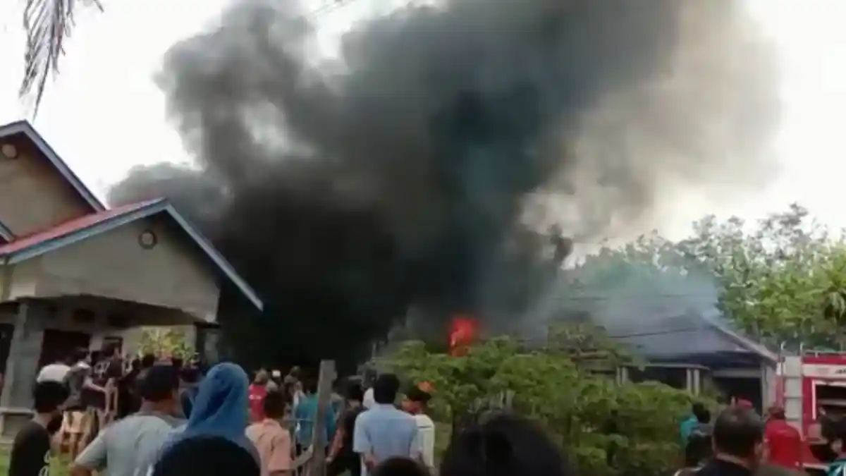 Detik-detik Kebakaran di Dusun Embacang Gedang Bungo, Sempat Terdengan Lima Kali Ledakan