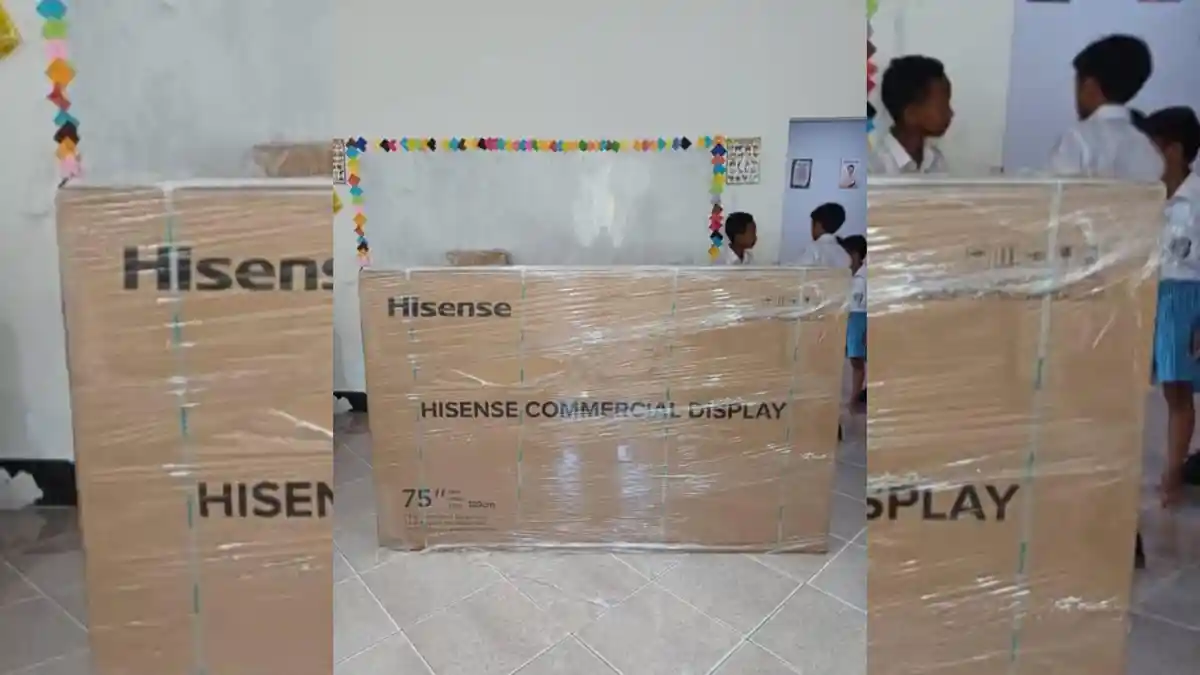 Sekolah di Kabupaten Buru Terima Bantuan Smart TV dari Program Merah Putih Presiden Prabowo