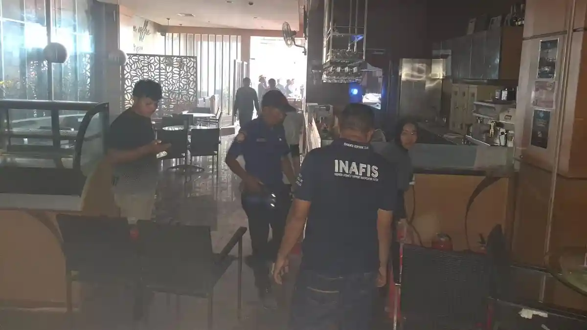 Excelso di Jatiland Mall Ternate Terbakar, Police Line Dipasang Guna Pendalaman