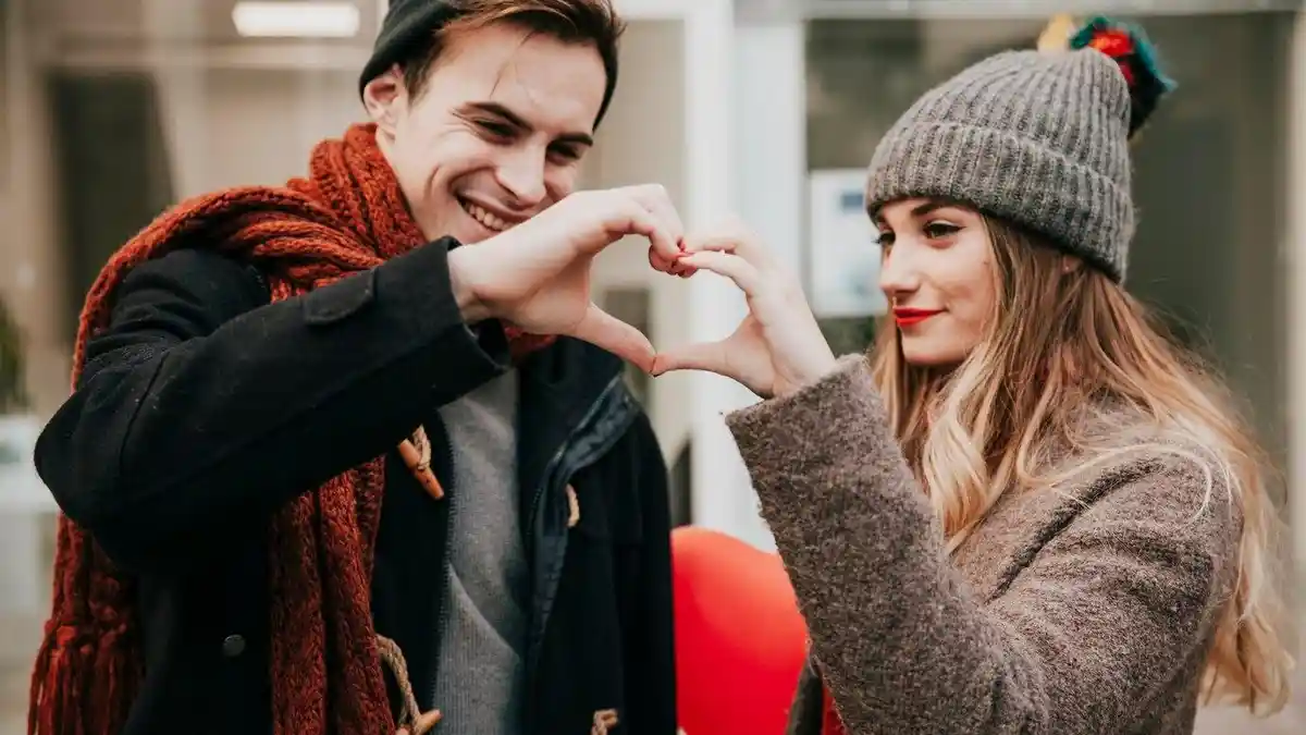 Ramalan Zodiak Cinta Besok Rabu, 24 April 2024: Aries Terus Terang pada Pasangan, Pisces Terbuka