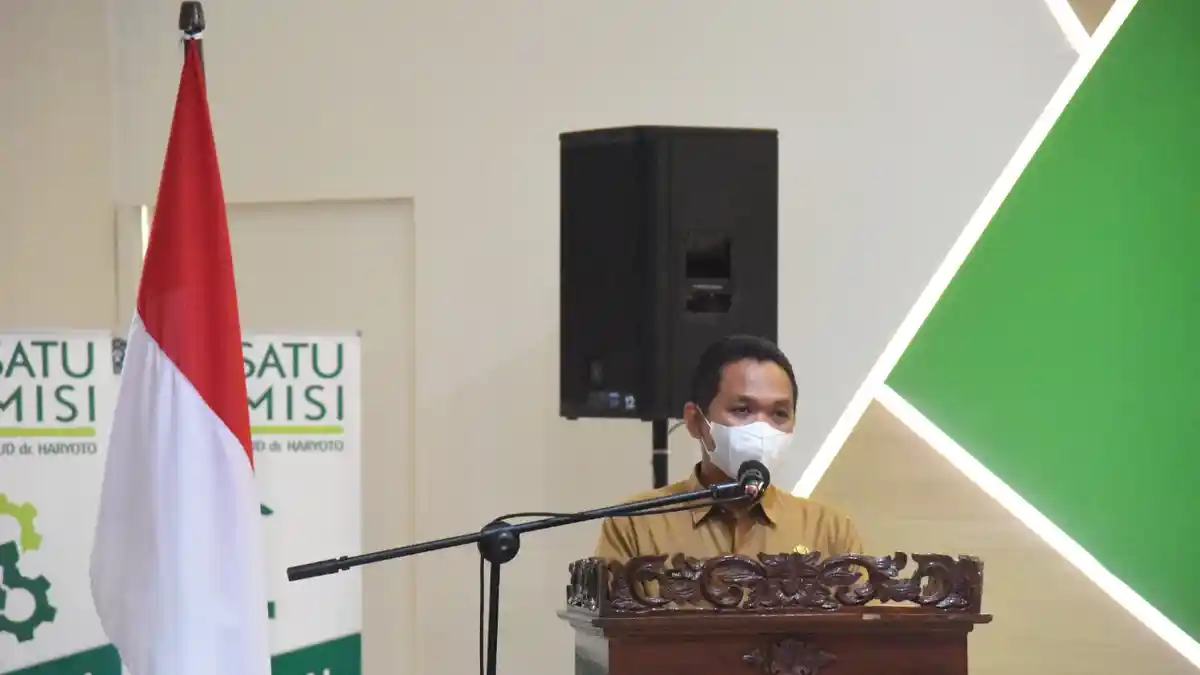 Pesisir Lumajang Ditambang, Begini Respons Bupati Lumajang Sampai Ancam Lapor Polisi