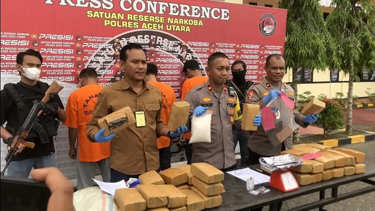 Tergiur Harga Rp 9 Juta Per Kilo, Pria Aceh Utara Nekat Selundupkan 42 Bal Ganja ke Bali