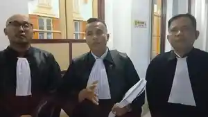 Penasihat-hukum-Bambang-Paulus-Peringatan-Gulo.jpg