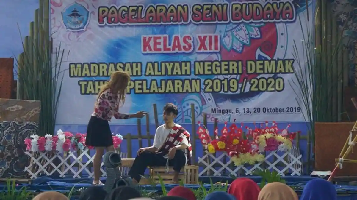 Ujian Praktik Seni, Pelajar MAN Demak Ini Tampilkan Teater Berjudul Nafsumu Cilakamu