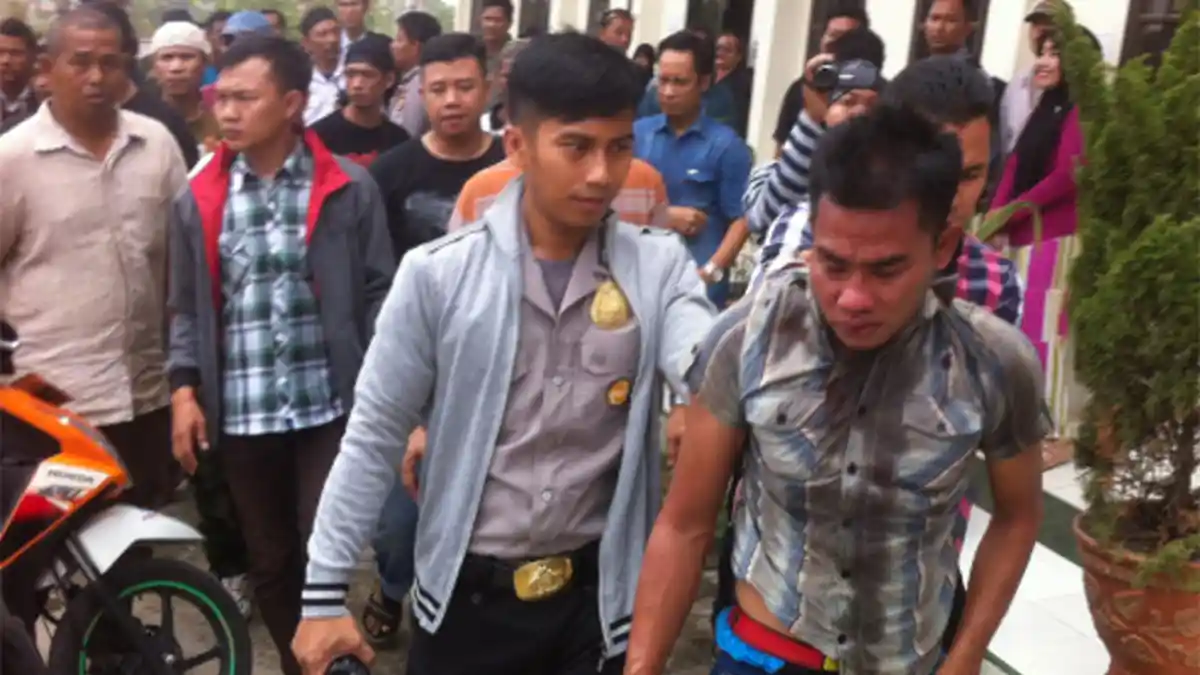 Gara-gara Berwajah Mirip Begal, Lani Diamuk Massa saat Urus Perceraian