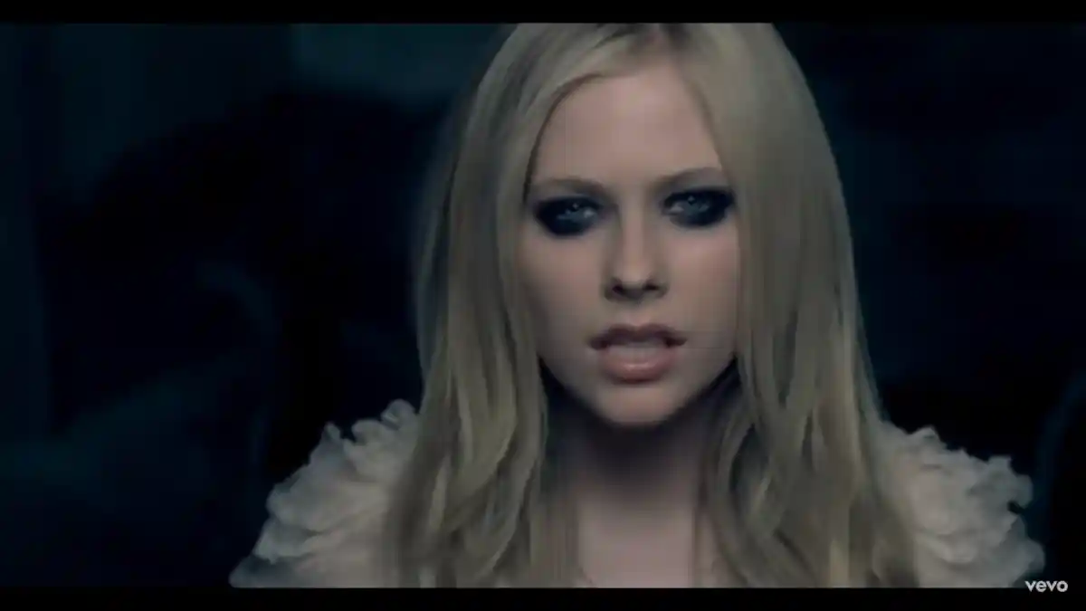 Chord Gitar dan Lirik Lagu My Happy Ending - Avril Lavigne