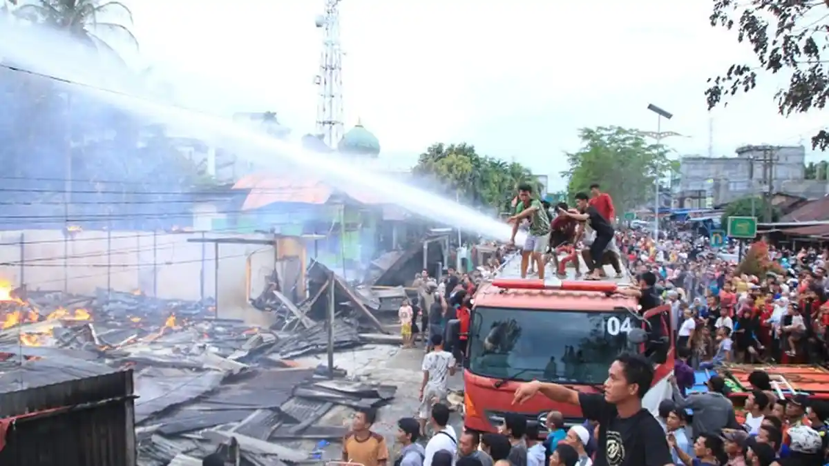 Data Sepuluh Rumah Warga Terbakar di Subulussalam, Begini Penampakan di Lokasi Kebakaran